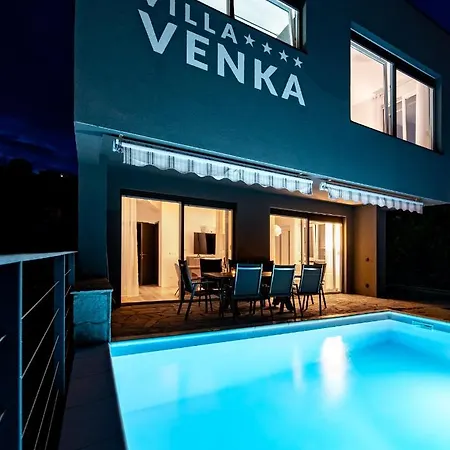 Venka * Rab Town